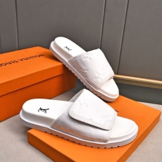 Louis Vuitton Slippers